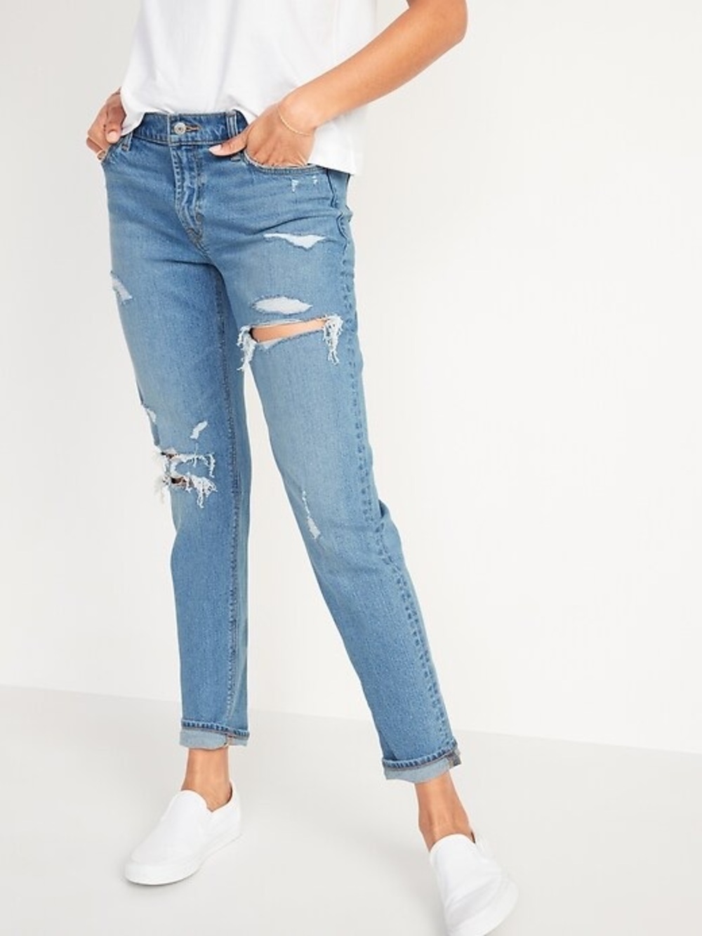 🌺 Old Navy Women’s Mid Rise Boyfriend Jeans Distressed